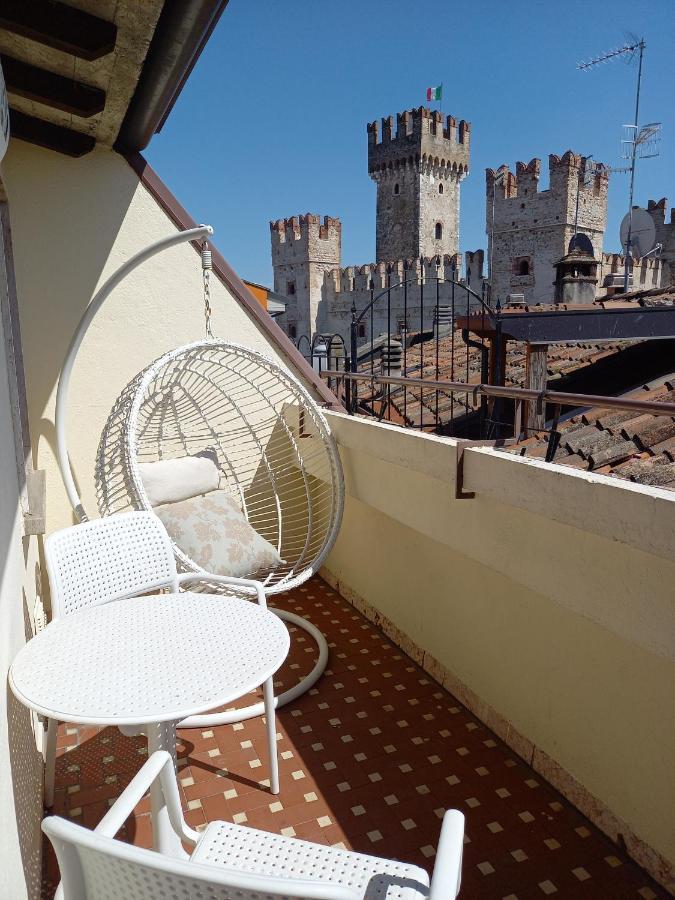 Il Nido Della Civetta Villa Sirmione Bagian luar foto